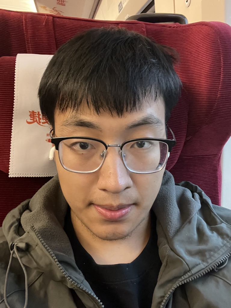 Portrait of Ruizhe Pang